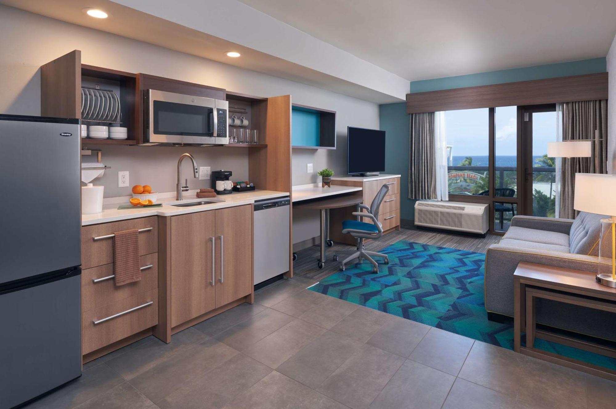 Home2 Suites By Hilton Pompano Beach Pier, Fl Экстерьер фото